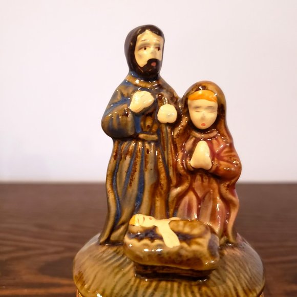 Nativity Trinket Box Christmas Porcelain Ornament Hinged Greenbrier 4.25" READ - Picture 5 of 13